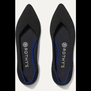 Rothy’s The Point in black